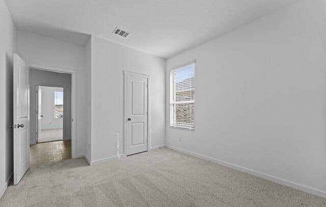 4-bedroom rental at 2319 Fort Davis Pass in Marion, TX — photo 4