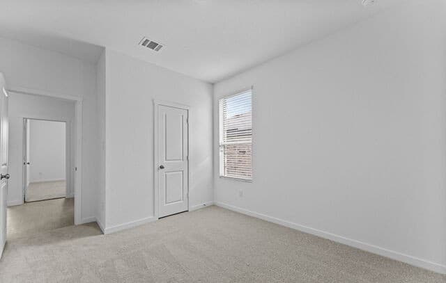 4-bedroom rental at 2311 Fort Davis Pass in Marion, TX — photo 4