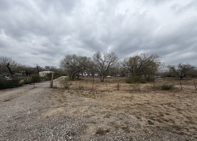 3-bedroom rental at 21115 Spanish Grant in San Antonio, TX — photo 5