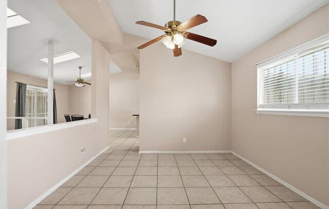 4-bedroom rental at 4106 Monaco Drive in San Antonio, TX — photo 5