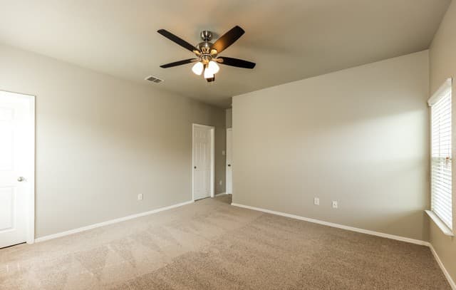 3-bedroom rental at 3207 Pedernales in San Antonio, TX — photo 2