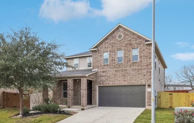 4-bedroom rental at 6411 Wind Path in San Antonio, TX — photo 2
