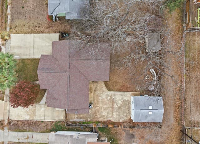3-bedroom rental at 243 Chesswood in San Antonio, TX — photo 3