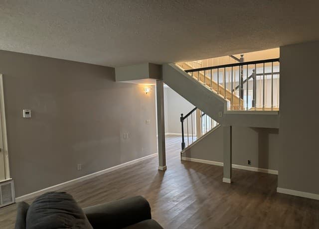 2-bedroom rental at 11814 Song St in San Antonio, TX — photo 4