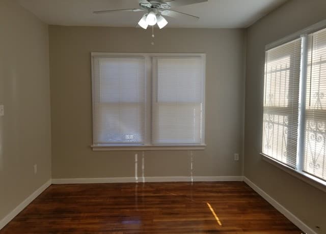 1-bedroom rental at 2238 N Interstate 35 in San Antonio, TX — photo 3