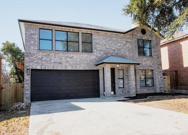 3-bedroom rental at 21523 Hyerwood in San Antonio, TX — photo 1