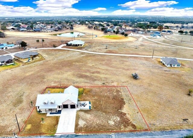 3-bedroom rental at 445 Spanish Grant in Bandera, TX — photo 4