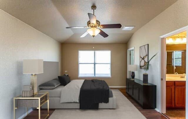 3-bedroom rental at 5414 Eternal in San Antonio, TX — photo 3