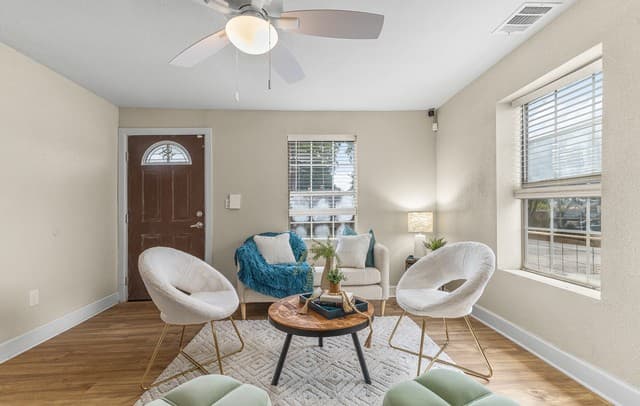 3-bedroom rental at 315 Saint James in San Antonio, TX — photo 4