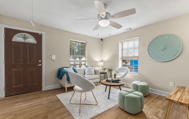 3-bedroom rental at 315 Saint James in San Antonio, TX — photo 5