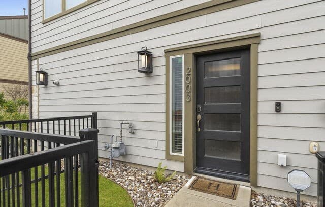 3-bedroom rental at 2003 McCullough in San Antonio, TX — photo 4