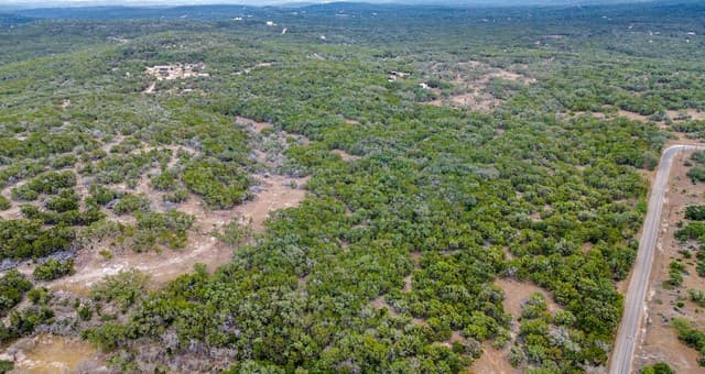 rental at TBD County Road 244 in Hondo, TX — photo 5