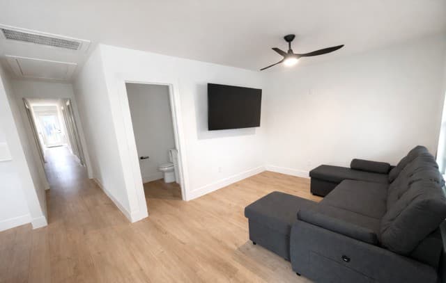 3-bedroom rental at 229 Allensworth in San Antonio, TX — photo 4