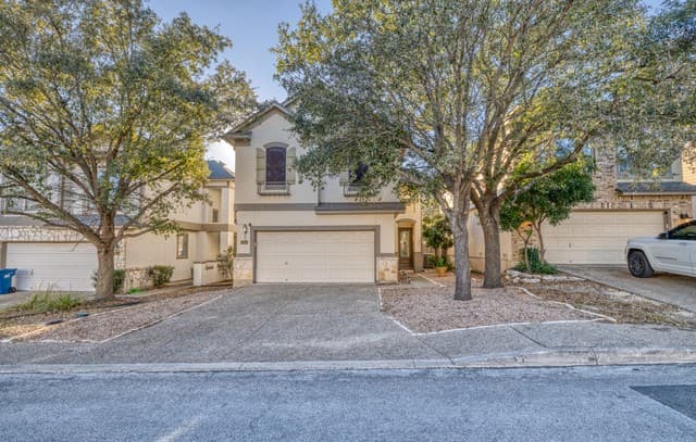 3-bedroom rental at 21615 Dion in San Antonio, TX — photo 2