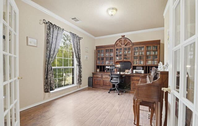 4-bedroom rental at 495 Holliwell Bridge in Schertz, TX — photo 4
