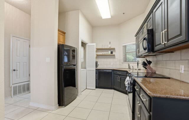 Home for sale at 20 E Tapatio Dr Unit 302 in Boerne, TX — photo 5