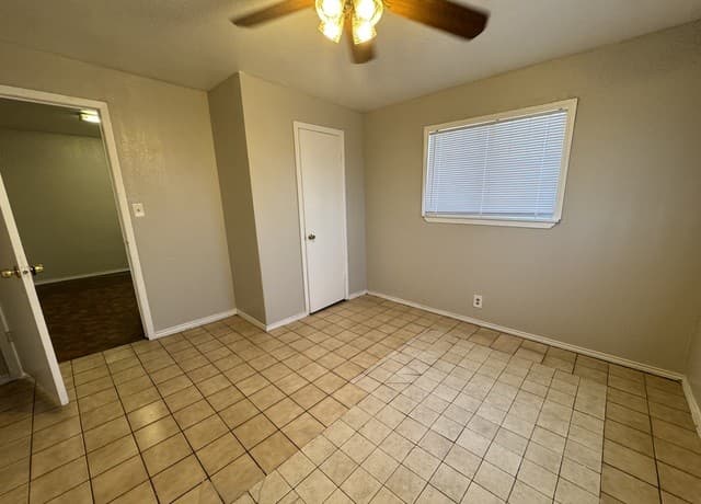 1-bedroom rental at 811 S General McMullen Unit 4 in San Antonio, TX — photo 5