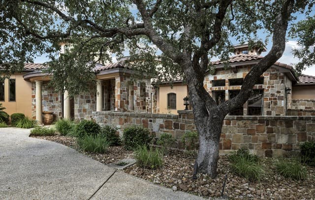 4-bedroom rental at 227 Augusta in Boerne, TX — photo 4