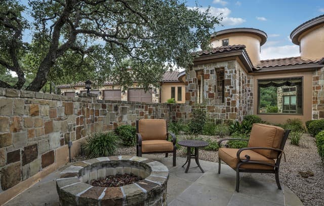 4-bedroom rental at 227 Augusta in Boerne, TX — photo 5