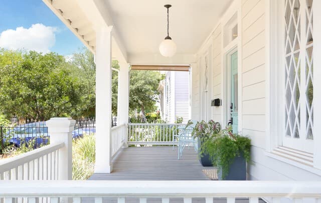 2-bedroom rental at 227 Florida St in San Antonio, TX — photo 3