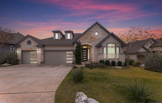 4-bedroom rental at 24011 Azul Dawn in San Antonio, TX — photo 3
