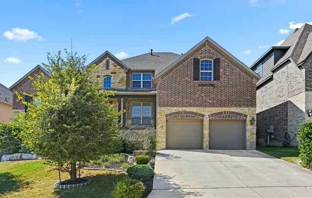 5-bedroom rental at 25843 Scenic Rock in San Antonio, TX — photo 1