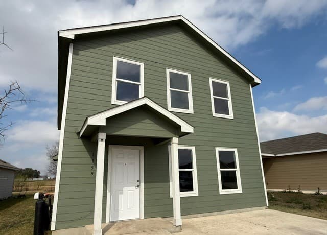4-bedroom rental at 1159 Janzen in San Antonio, TX — photo 3