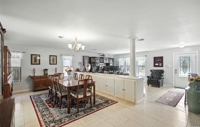 4-bedroom rental at 16414 Bulverde Point in San Antonio, TX — photo 5