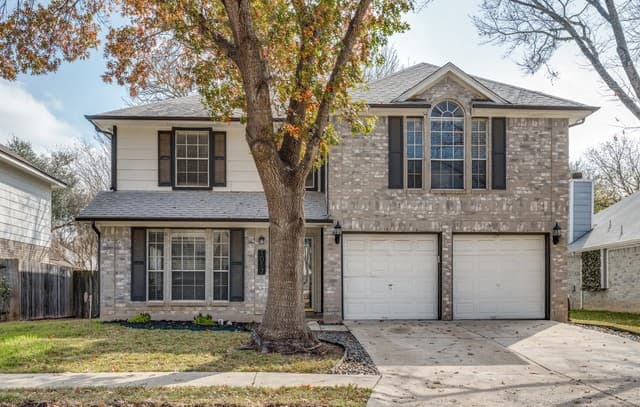 4-bedroom rental at 1017 Silvertree in Schertz, TX — photo 2
