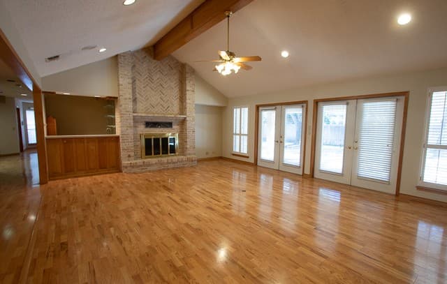 3-bedroom rental at 8 Granburg Pl in San Antonio, TX — photo 4