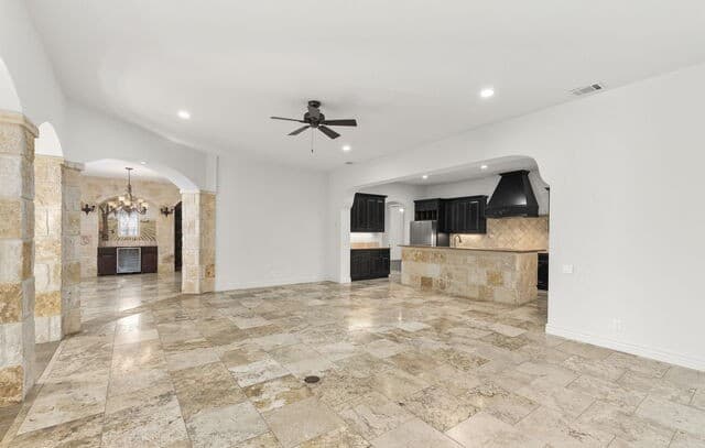 3-bedroom rental at 32 Worthsham in San Antonio, TX — photo 5