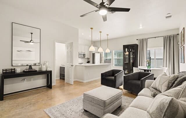 Home for sale at 1002 Morningside Dr Unit 1 in San Antonio, TX — photo 1