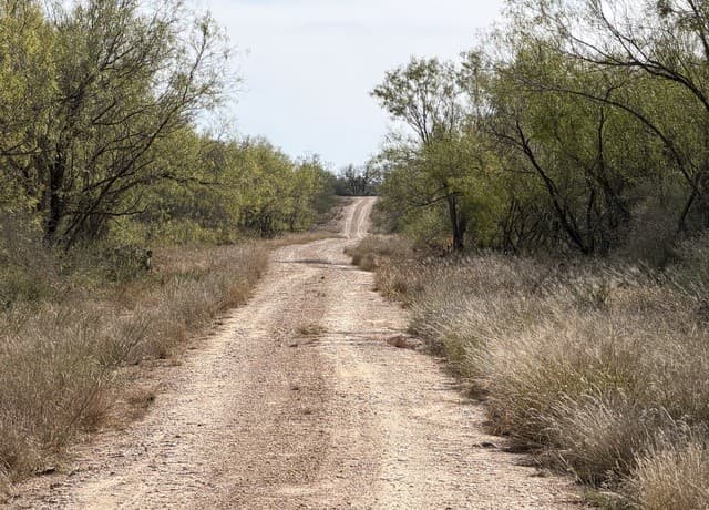 rental at TBD CR 2537/Moore Hollow Road in Moore, TX — photo 2