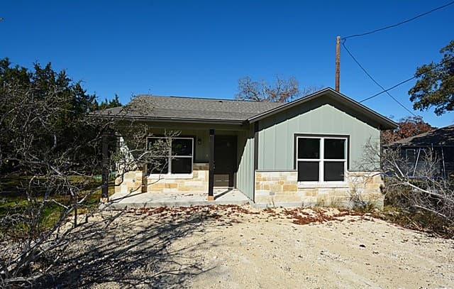 4-bedroom rental at 1270 Misty Ln in Spring Branch, TX — photo 1
