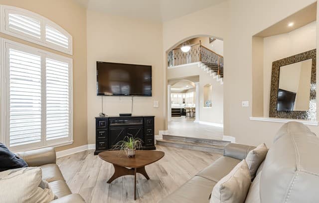 Home for sale at 18930 Calle Cierra in San Antonio, TX — photo 4