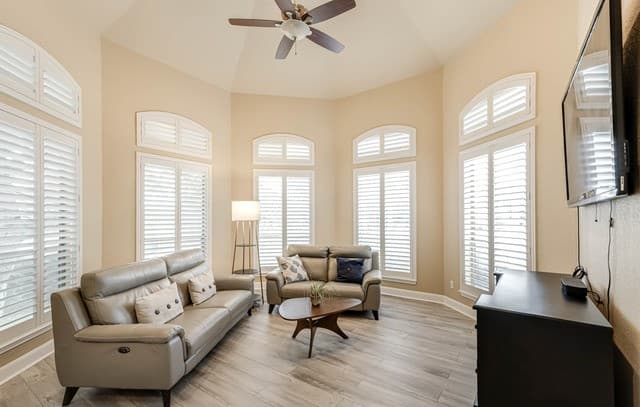 Home for sale at 18930 Calle Cierra in San Antonio, TX — photo 5