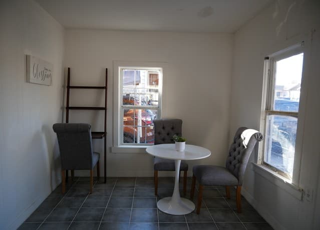1-bedroom rental at 1820 Ruiz in San Antonio, TX — photo 3