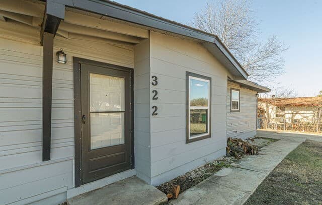 3-bedroom rental at 322 Rasa in San Antonio, TX — photo 4
