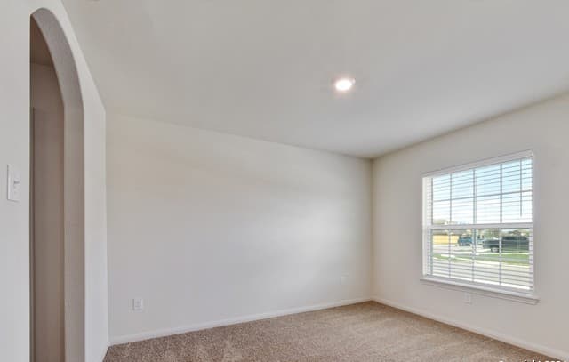3-bedroom rental at 15115 Telfaire Meadow in Von Ormy, TX — photo 4