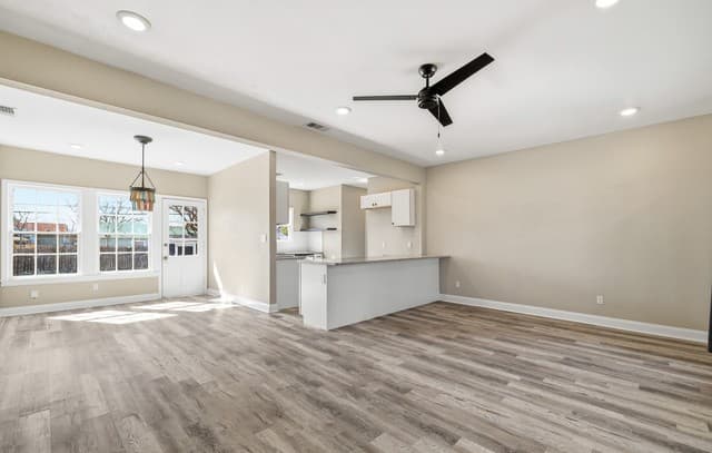 3-bedroom rental at 362 Meredith in San Antonio, TX — photo 4