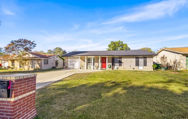 Home for sale at 13523 Bristow Dawn in San Antonio, TX — photo 1