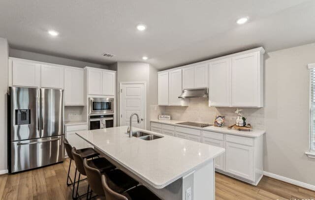 4-bedroom rental at 320 Shelton Pass in Cibolo, TX — photo 4