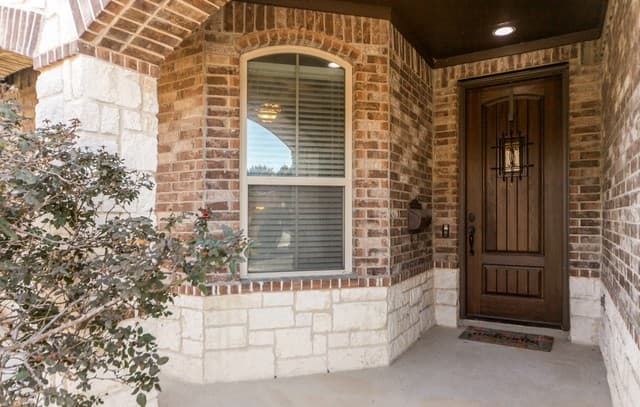 3-bedroom rental at 28442 Joanie Kay in San Antonio, TX — photo 3
