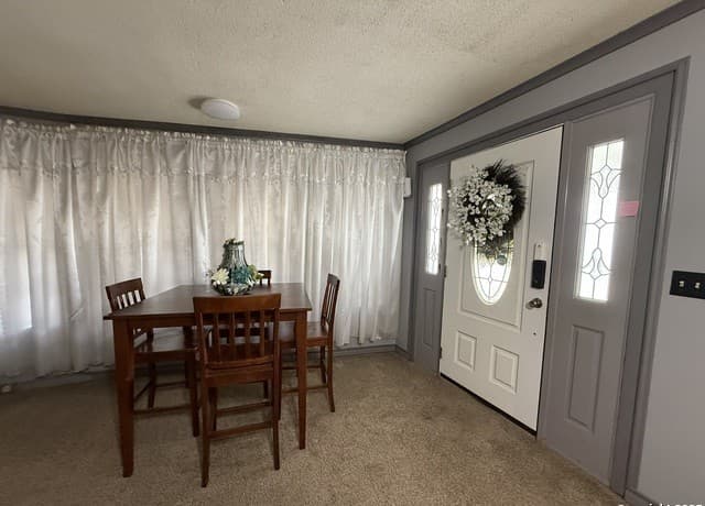 3-bedroom rental at 803 Continental in Three Rivers, TX — photo 2