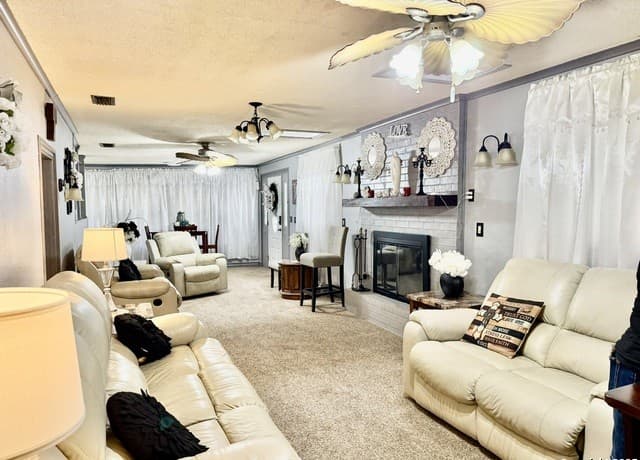 3-bedroom rental at 803 Continental in Three Rivers, TX — photo 3