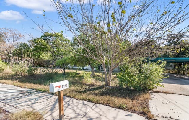 3-bedroom rental at 5126 Farr in San Antonio, TX — photo 4