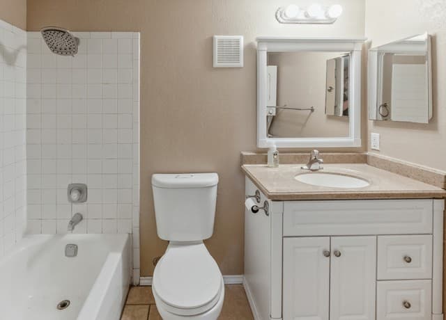 1-bedroom rental at 11610 Vance Jackson Unit 413 in San Antonio, TX — photo 4