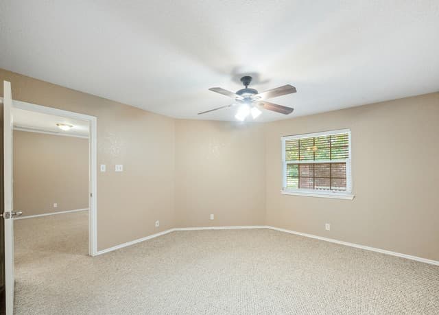 1-bedroom rental at 11610 Vance Jackson Unit 413 in San Antonio, TX — photo 5