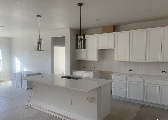 3-bedroom rental at 222 3rd St in Boerne, TX — photo 4