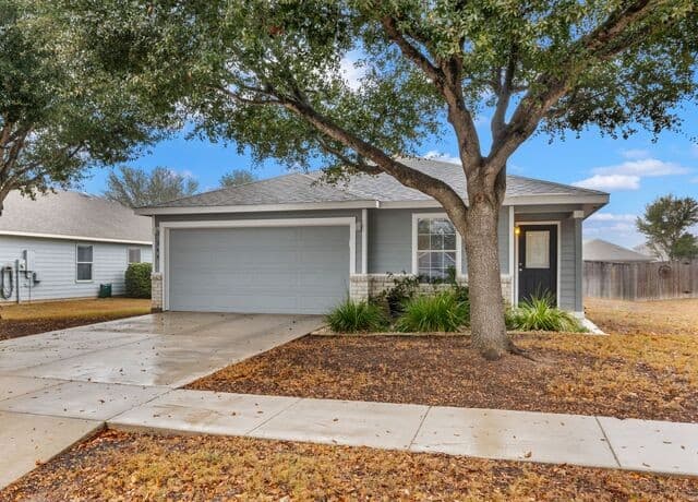 3-bedroom rental at 244 Cactus Patch in Selma, TX — photo 2